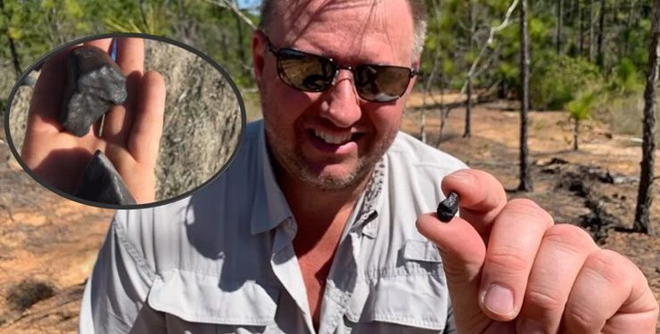 यिनै हुन् जसले आकाशबाट खसेको ढुंगा जम्मा पारेर करोडौं रुपैया कमाए…