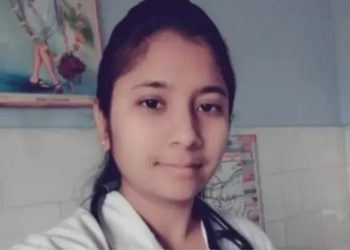 कोरोना बिरुद्द खटिएकि नर्स, जसले बच्चा जन्माएर आफु सधैका लागि अस्ताइन्