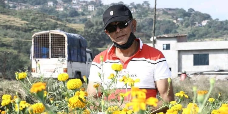 चर्चित गीतकार घायल भन्छन – “गीत लेख्दा लेख्दै मर्न पाउँ”