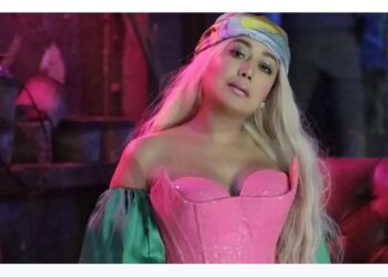 गायिका नेहा कक्कडमाथि झ’टारो– ‘दिदी बनिन् शकिरा, भइन् फकिरा’