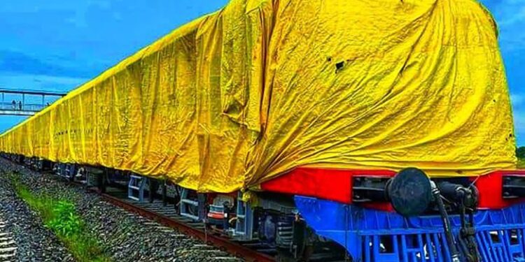 त्रिपालभित्रै बितेको त्यो एक बर्ष!