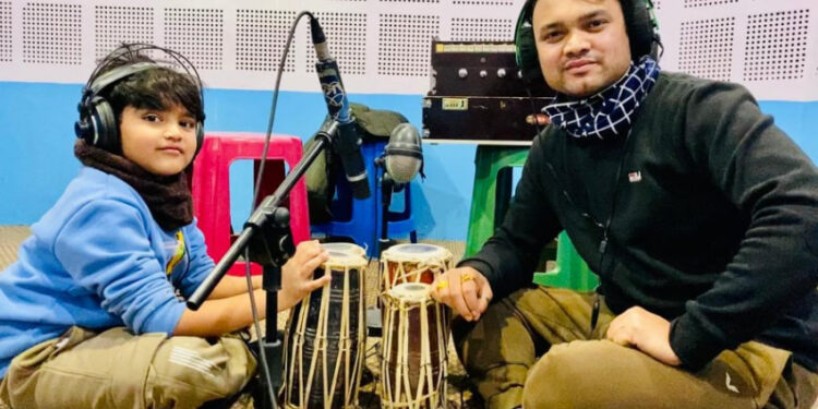 १३ वर्षीय संगीतकार थापाको गीतमा ८ वर्षीय रिदम गन्धर्वको डेब्यू