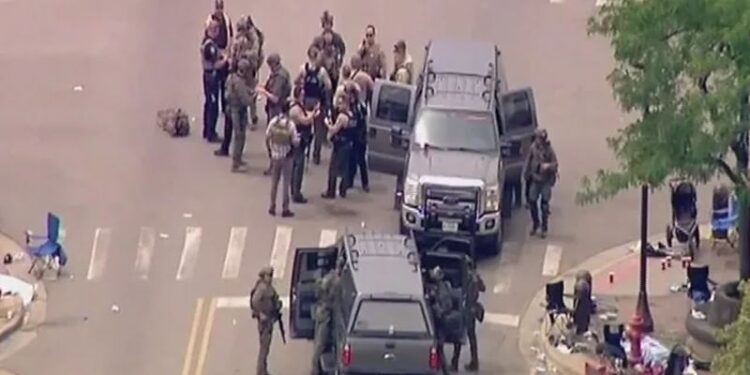 अमेरिका: फुटबल टोली चढेको बसमा गोली प्रहार हुँदा ३ जनाकाे मृत्यु, २ घाइते