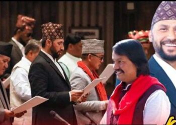 रबि लामिछानेलाई सिके राउतको बलियो साथ, आफु सकिएरै भएपनि तपाईलाई बचाँउछु रविजी (हेर्नुहोस भिडियो)