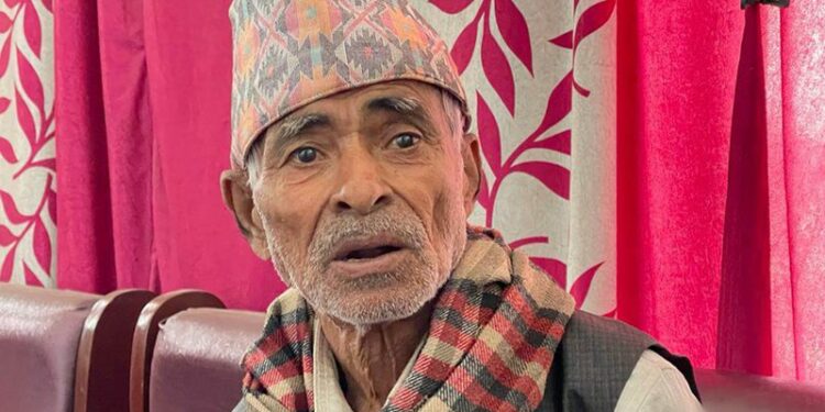 ७५ वर्षीय जानकीलाल भन्छन्: सहारा खोजेको थिएँ, जग्गा फुत्काउन आएकी रहिछ… हेर्नुहोस