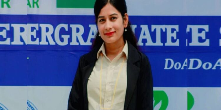 बङ्कर भित्रबाट कल्पना भन्छिन्: कति बेला के हुन्छ थाहा छैन, चाउचाउ र पानीको भरमा छौँ