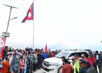 झुलाघाट–चिवाभञ्ज्याङ यात्रा शुभारम्भ गर्दै अध्यक्ष ओलीले भने–यो संवाद र अध्ययनको यात्रा हो