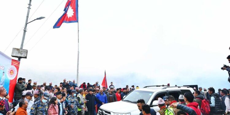 झुलाघाट–चिवाभञ्ज्याङ यात्रा शुभारम्भ गर्दै अध्यक्ष ओलीले भने–यो संवाद र अध्ययनको यात्रा हो