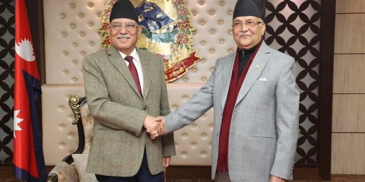 प्रचण्डलाई ओलीको साथः अप्ठ्यारो पर्दा प्रतिरोध गर्न तयार छौँ